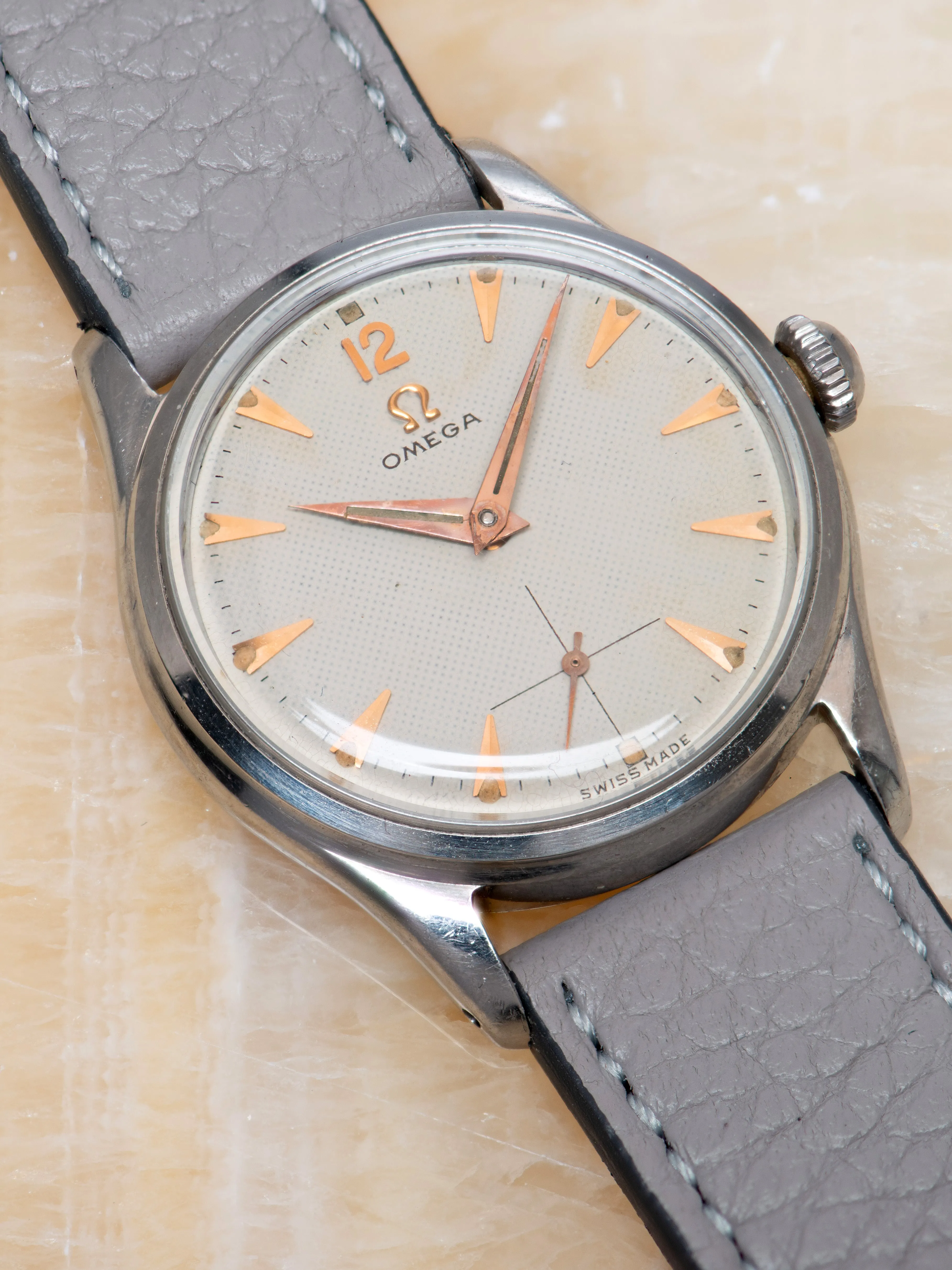 1950 Omega (Ref. 2691 1) "Honeycomb Dial" Cal. 410
