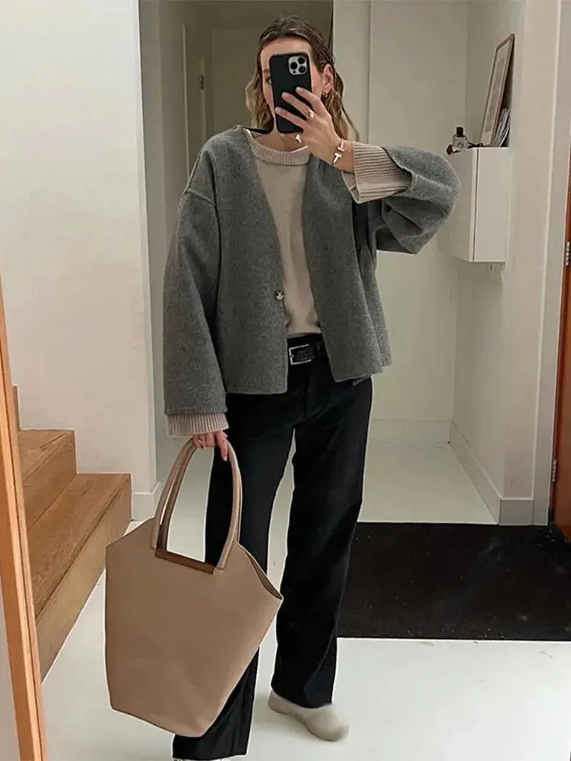 Chloe - Chic oversized blazer for minimalist style and comfort