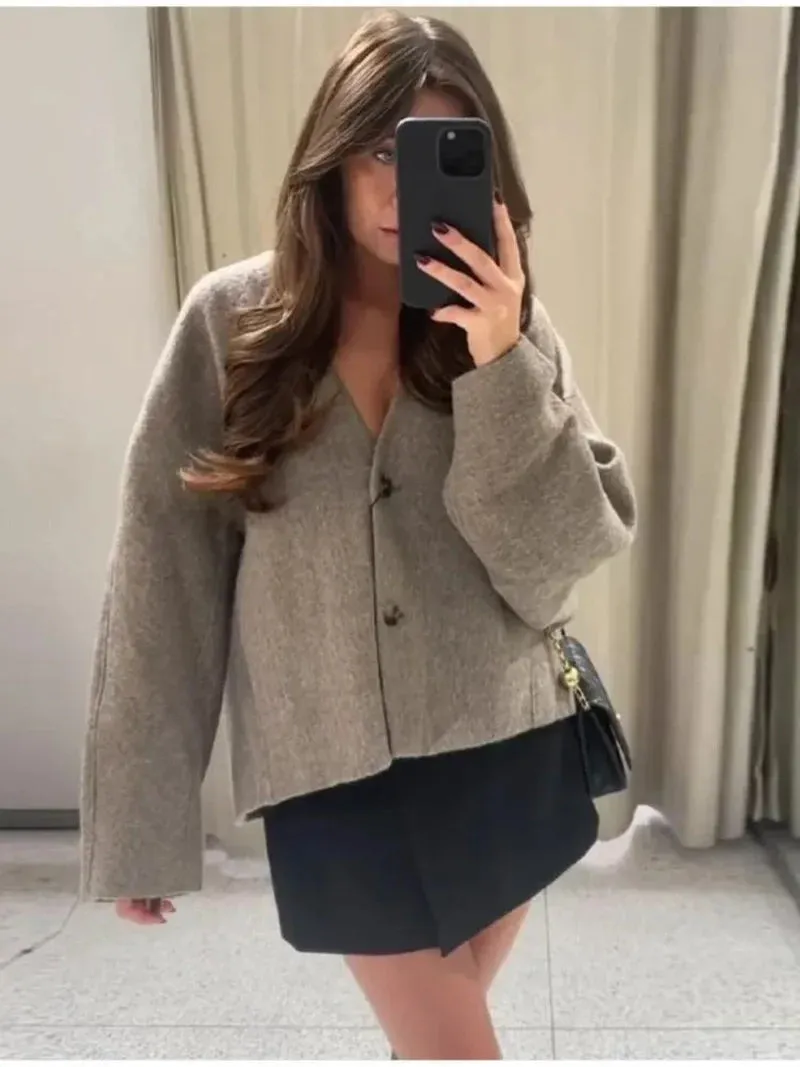 Chloe - Chic oversized blazer for minimalist style and comfort