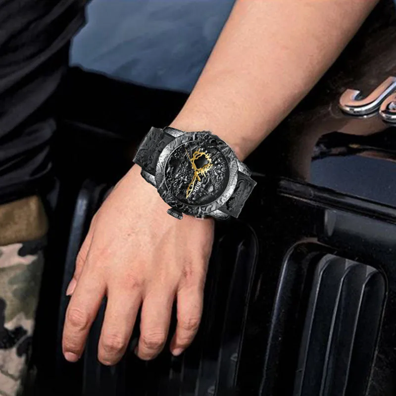 Comfort tape watch