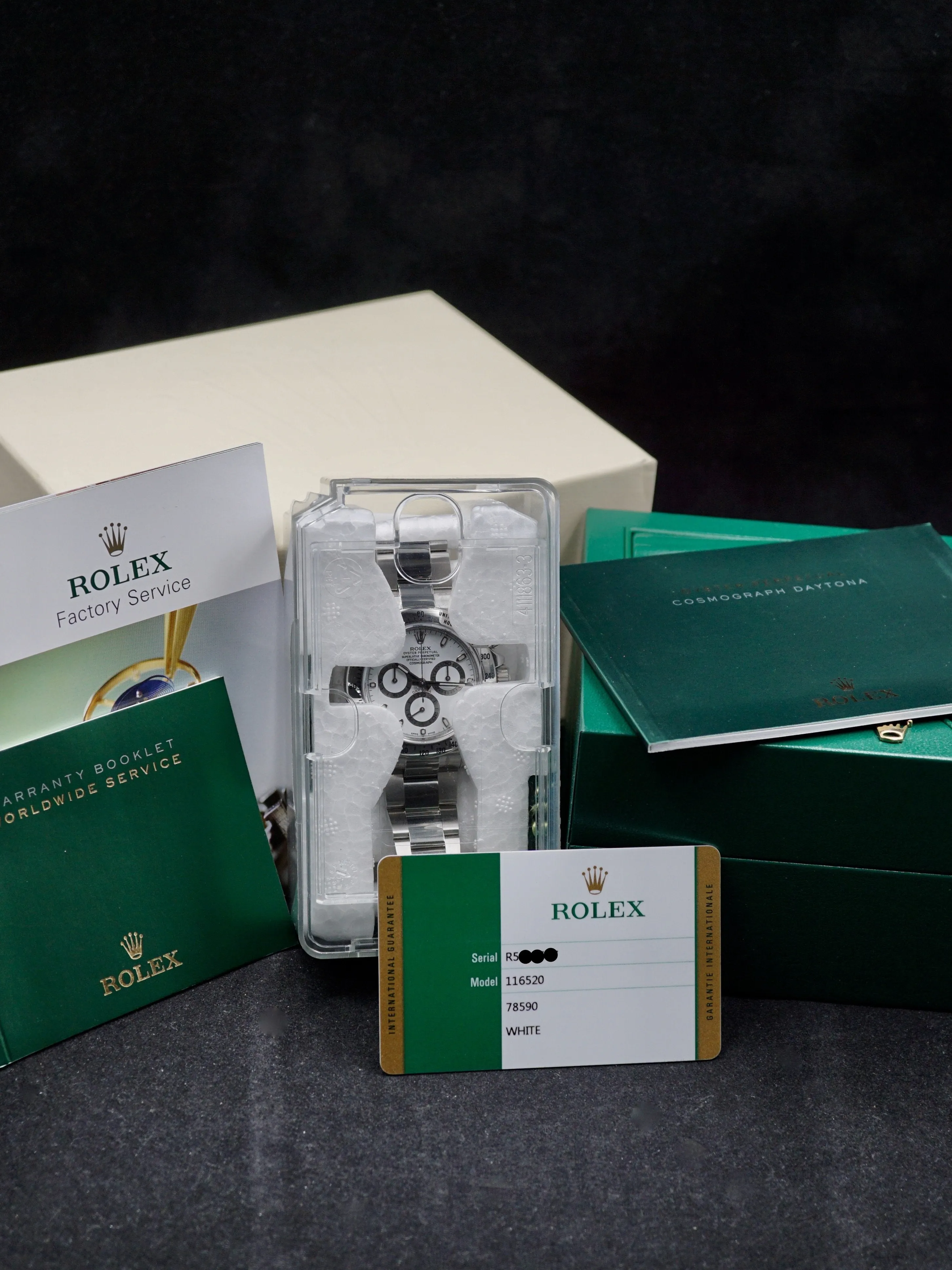 MINT 2016 Rolex Daytona 116520 White Dial with Box and Papers