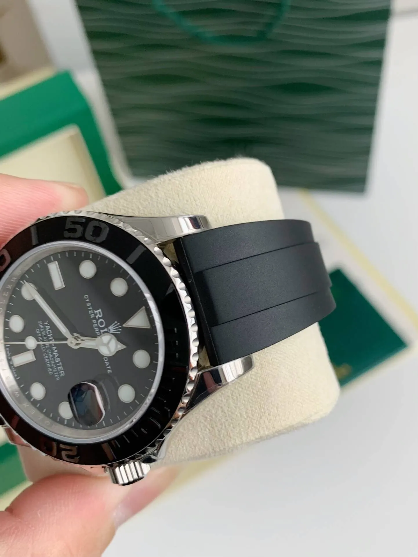 Rolex Yacht-Master 42 Oyster, 42 mm, white gold