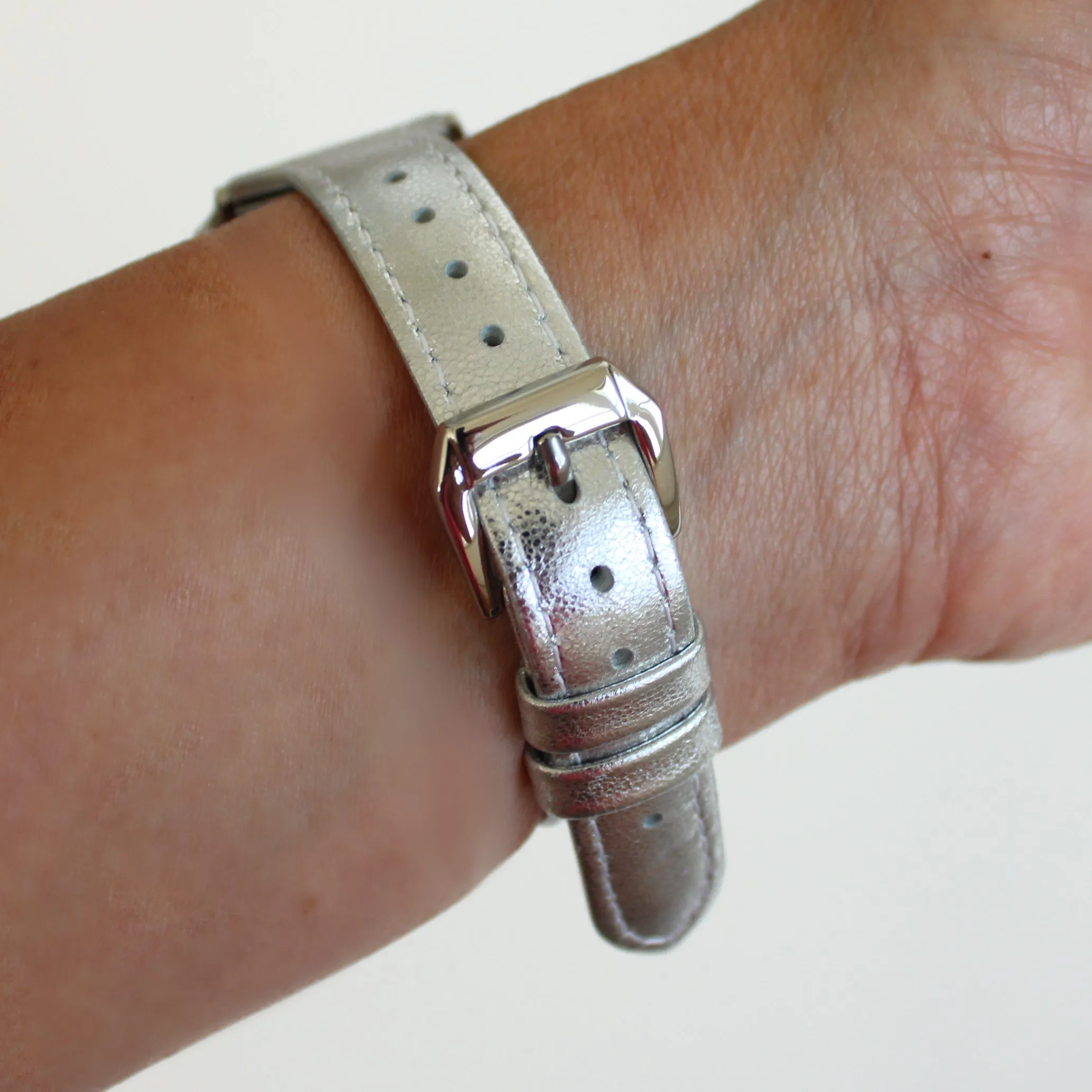 Slim Leather Watch Bands for Apple Watch
