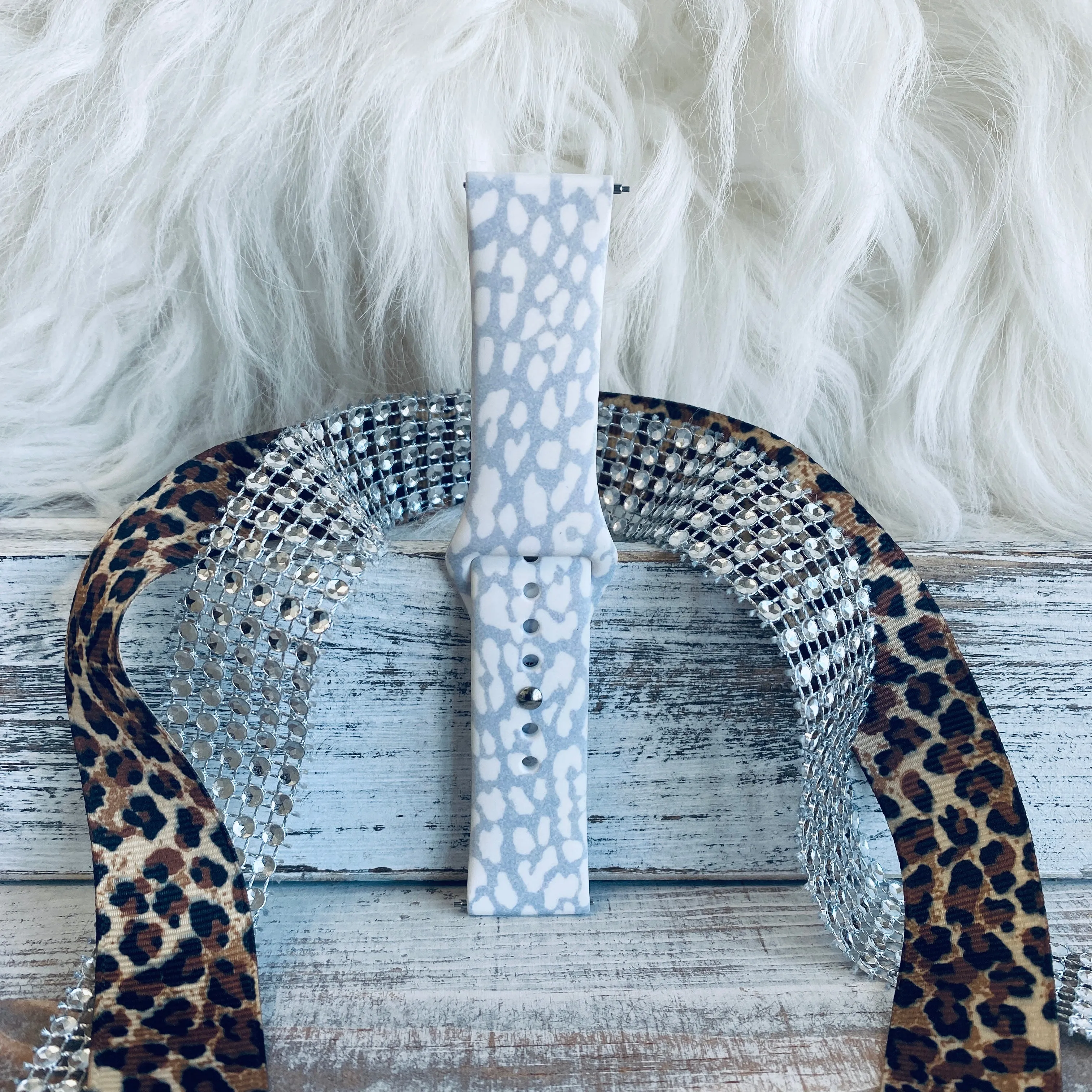 Snow Leopard Print Silicone Band For Fitbit Versa 1/2
