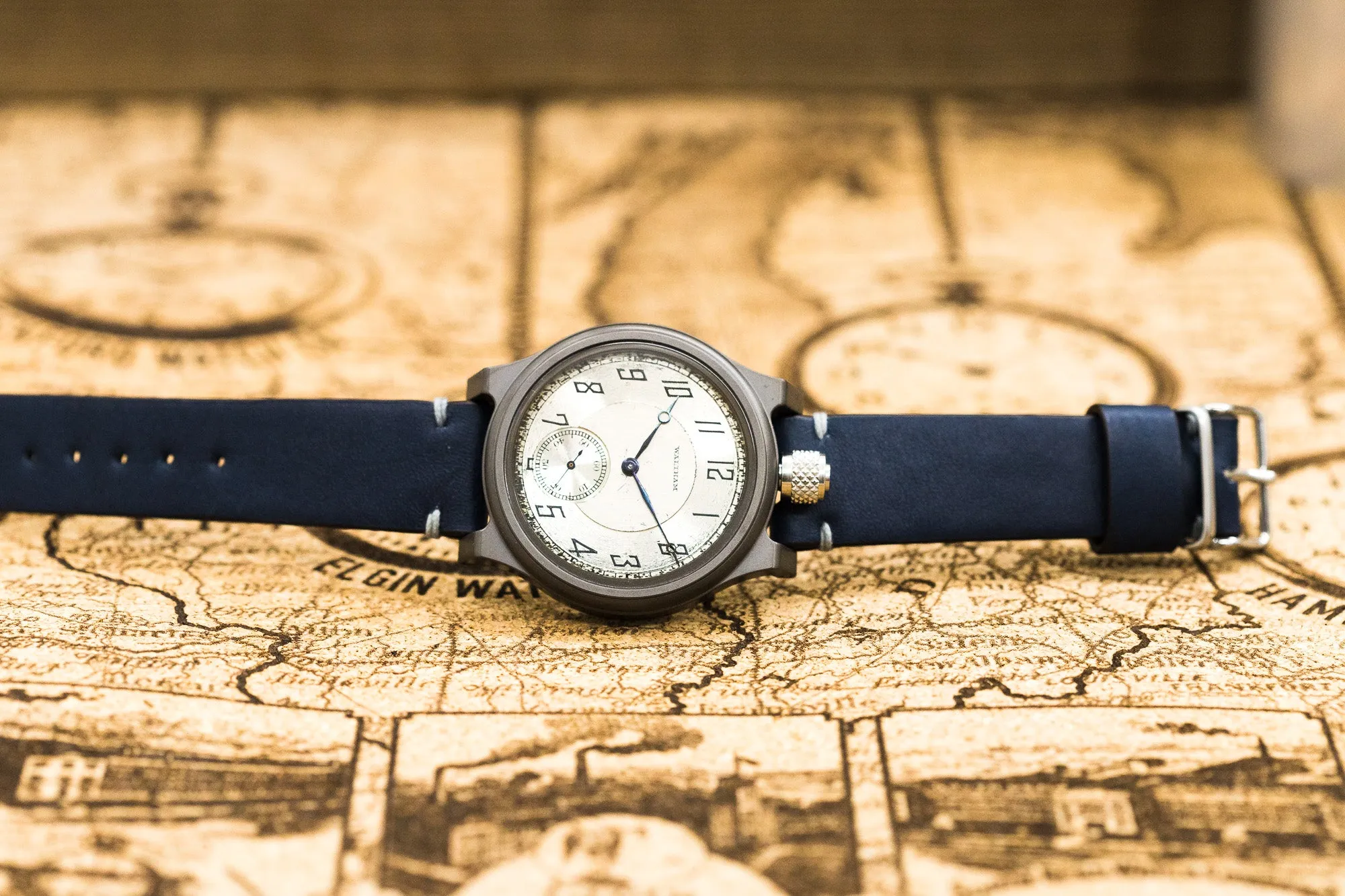 The Boston 390 (47mm)