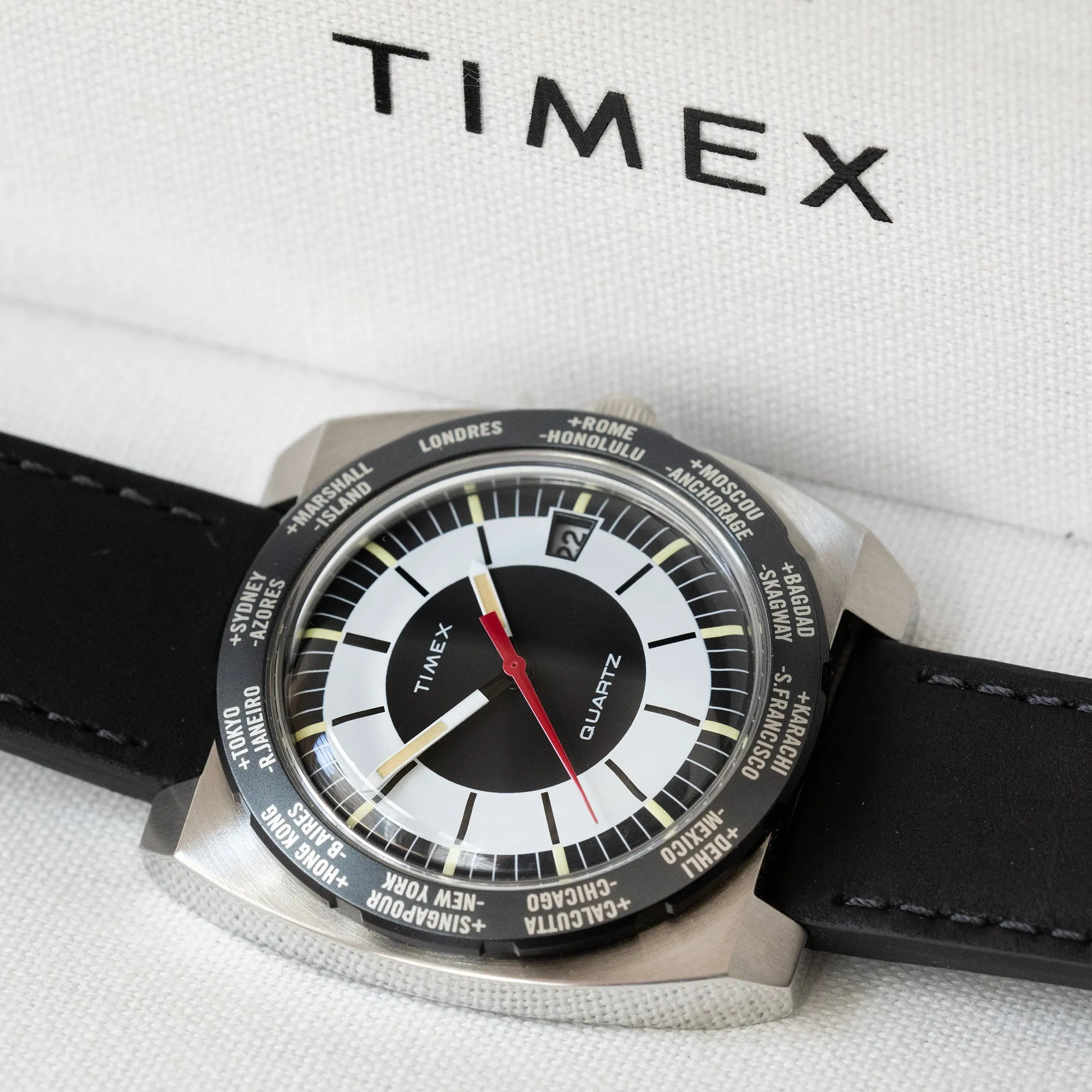 Timex - World Time 1972 Reissue TW2V69500